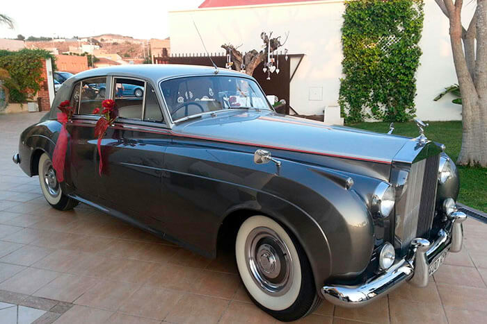 alquiler-de-rolls-royce-silver-cloud-plata-1957-para-bodas-precio-eventos-rodajes-jj-dluxe-cars-alicante-portada
