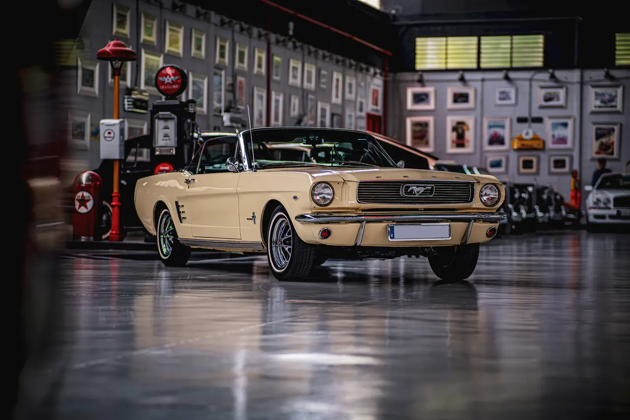 alquiler-de-ford-mustang-cabrio-amarillo-1966-bodas-eventos-rodajes-jj-dluxe-cars-alicante-portada