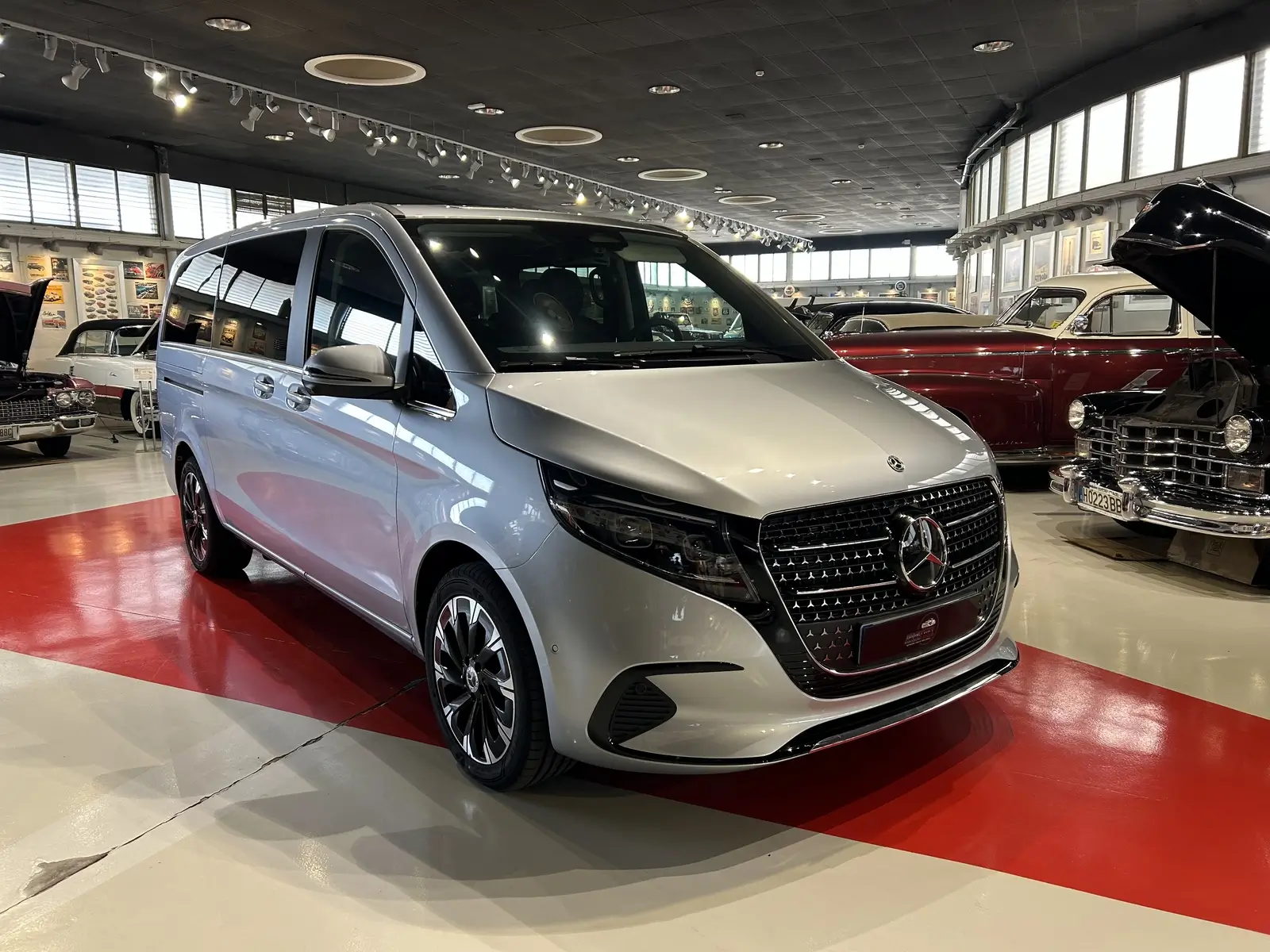 Mercedes Clase V 2026 ideal para traslados VIP y eventos en Alicante